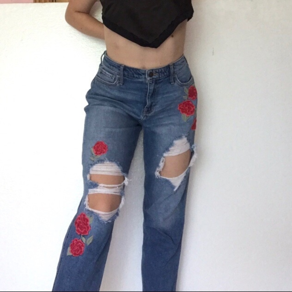URBAN OUTFITTERS vintage grunge yet floral jeans!!